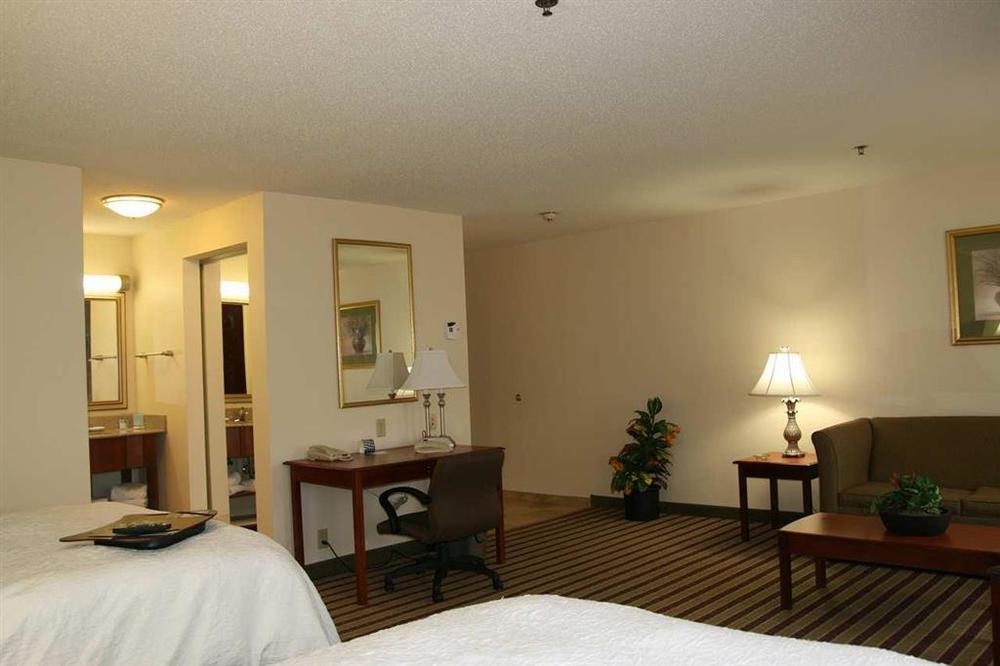Hampton Inn & Suites Dayton-Vandalia Murlin Heights Phòng bức ảnh