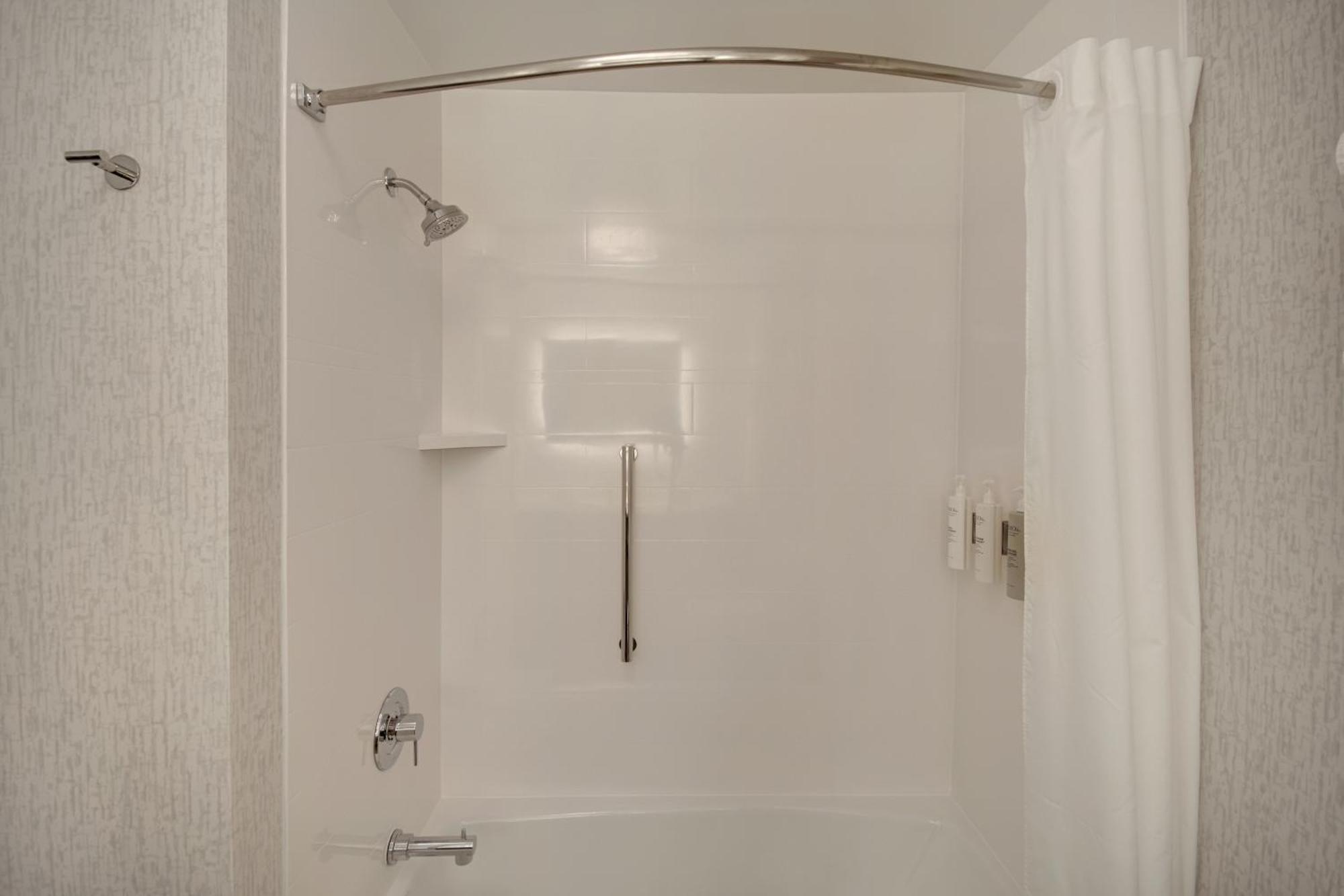 Hampton Inn & Suites Dayton-Vandalia Murlin Heights Ngoại thất bức ảnh